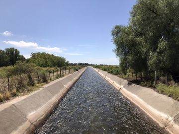FINCA DE 4,7 HECTAREAS CON CASAS