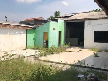 Gudang di Soekarno Hatta.COCOK untuk rumah makan.PARKIR LUAS