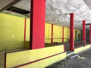 Gudang di Soekarno Hatta.COCOK untuk rumah makan.PARKIR LUAS
