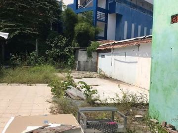 Gudang di Soekarno Hatta.COCOK untuk rumah makan.PARKIR LUAS