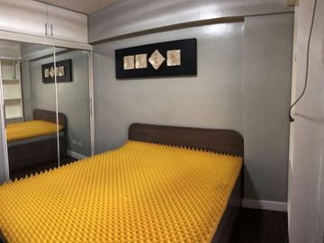 2BR CONDO FOR RENT WITH COVERED PARKING