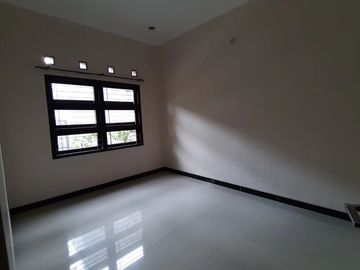 Rumah Strategis Untuk Hunian atau Guesthouse di Plemburan