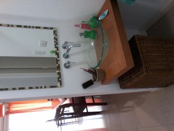 PH  DE  2  1/2   DOS Y MEDIO AMBIENTES
