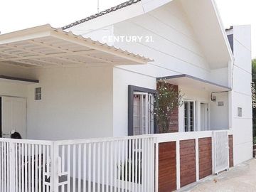 Dijual Rumah Minimalis Siap Huni Lokasi Strategis  Di Bintaro
