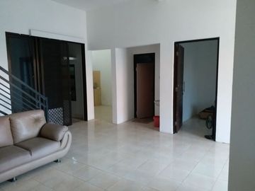 Dijual Rumah Manyar Tirtoyoso Selatan, Surabaya Timur Dekat Wisma Mukti