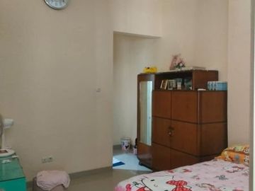 Rumah Minimalis Mulyosari Hadap Utara Row jalan 2 mobil