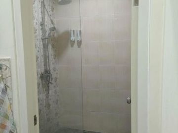 Rumah Minimalis Mulyosari Hadap Utara Row jalan 2 mobil