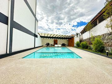 Vendo departamento de 3 dormitorios en exclusivo conjunto, sector Tumbaco