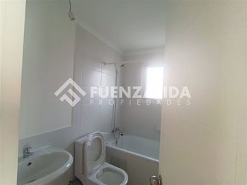 Casa en arriendo de 3 dormitorios en Puente Alto, ECH