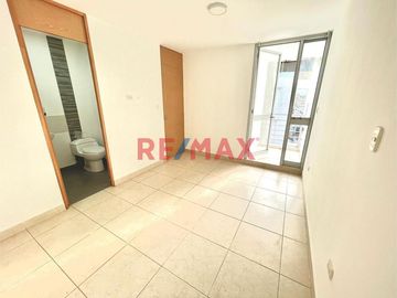 🏡 VENTA DE DÚPLEX EN URB. SANTA ELENA – 127 M²
¡Vive con comodidad y exclusividad en una de las mejores zonas residenciales de Chiclayo!

📐 Área: 1