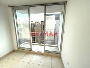 🏡 VENTA DE DÚPLEX EN URB. SANTA ELENA – 127 M²
¡Vive con comodidad y exclusividad en una de las mejores zonas residenciales de Chiclayo!

📐 Área: 1