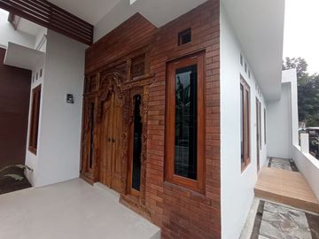 Dijual Rumah Konsep Klasik Modern di Depan Candi Prambanan Hanya 500 JTan
