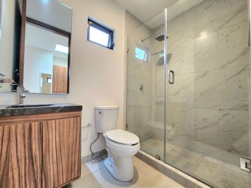 Venta Casa loms del molino III norte Leon Gto