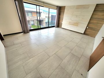 Venta Casa loms del molino III norte Leon Gto