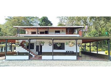 Venta de Casa Finca Piedras blancas - Guarne - Antioquia
