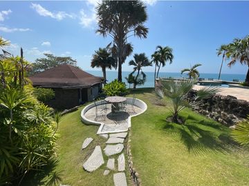 Punta Barco casa en venta frente al mar