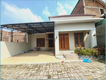 Tahap Finishing Rumah Cantik 3 KT Dekat UII