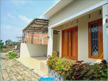Tahap Finishing Rumah Cantik 3 KT Dekat UII