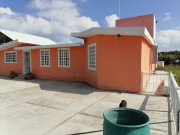 VENTA CASA CON AMPLIO TERRENO 3 MINUTOS DE CARRETERA PACHUCA ACTOPAN HIDALGO