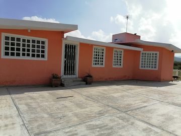 VENTA CASA CON AMPLIO TERRENO 3 MINUTOS DE CARRETERA PACHUCA ACTOPAN HIDALGO