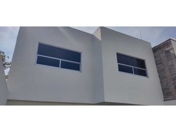 Estrena casa cerca del CV la Trinidad Amaxac de guerrero. Tlx