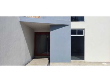 Estrena casa cerca del CV la Trinidad Amaxac de guerrero. Tlx