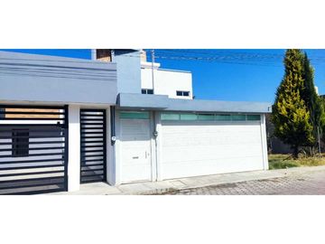 Estrena casa cerca del CV la Trinidad Amaxac de guerrero. Tlx