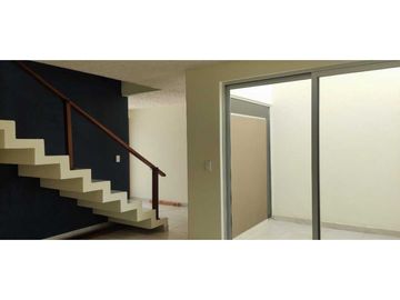 Estrena casa cerca del CV la Trinidad Amaxac de guerrero. Tlx