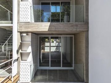 NUÑEZ, Duplex a estrenar de categoria , con pileta parrilla y solarium, Baño y toillette. Fachada de época,