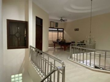 Rumah di Sutorejo Tengah, Strategis, Siap Huni