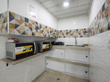 oficina en arriendo/venta en porciúncula. Cod A1105052