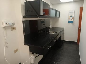 oficina en arriendo/venta en porciúncula. Cod A1105052