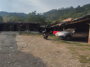 VENTA de CASAS en MEDELLIN