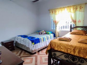 casa en venta en pomona y brisas del bolo. Cod V16073