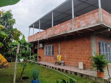 casa en venta en pomona y brisas del bolo. Cod V16073