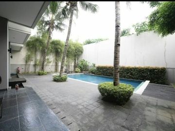 Rumah Mewah Strategis Di Kawasan Bangka Jakarta Selatan