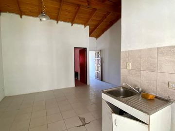 Dos casas tipo P.H. ubicadas a 700 metros de la Avenida Dr. L. Chiesa.