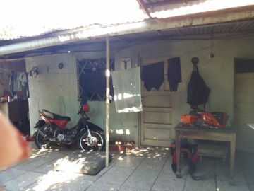 DEOCARE PROPIEDADES VENTA DE CASA DE 5 AMBIENTES CON PATIO GARAGE Y FONDO VILLA MADERO