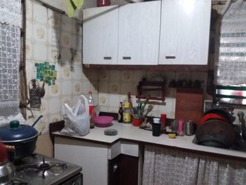 DEOCARE PROPIEDADES VENTA DE CASA DE 5 AMBIENTES CON PATIO GARAGE Y FONDO VILLA MADERO