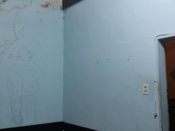 DEOCARE PROPIEDADES VENTA DE CASA DE 5 AMBIENTES CON PATIO GARAGE Y FONDO VILLA MADERO