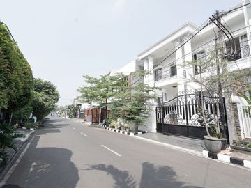 Rumah Siap Huni 15 Menit ke Terminal Sumber Artha Dibantu KPR J-23478