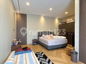 Rumah Modern 2 Lantai di Cinere Siap Huni Dekat Tol Desari
