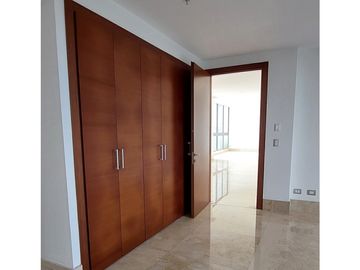 Se vende apartamento en Santa María, Ph Valery Point