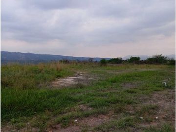 SE VENDE LOTE URBANO DE 6 HECTREAS GIRON