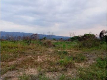 SE VENDE LOTE URBANO DE 6 HECTREAS GIRON