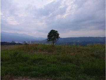 SE VENDE LOTE URBANO DE 6 HECTREAS GIRON