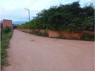SE VENDE LOTE URBANO DE 6 HECTREAS GIRON
