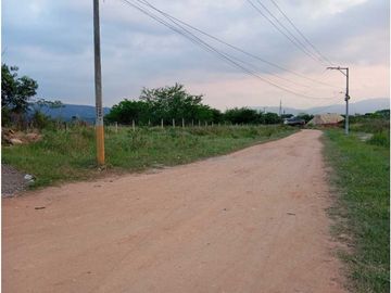SE VENDE LOTE URBANO DE 6 HECTREAS GIRON
