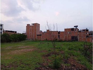 SE VENDE LOTE URBANO DE 6 HECTREAS GIRON