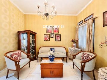 Dijual Cepat Rumah  Siap Huni Lokasi Di Cirendeu